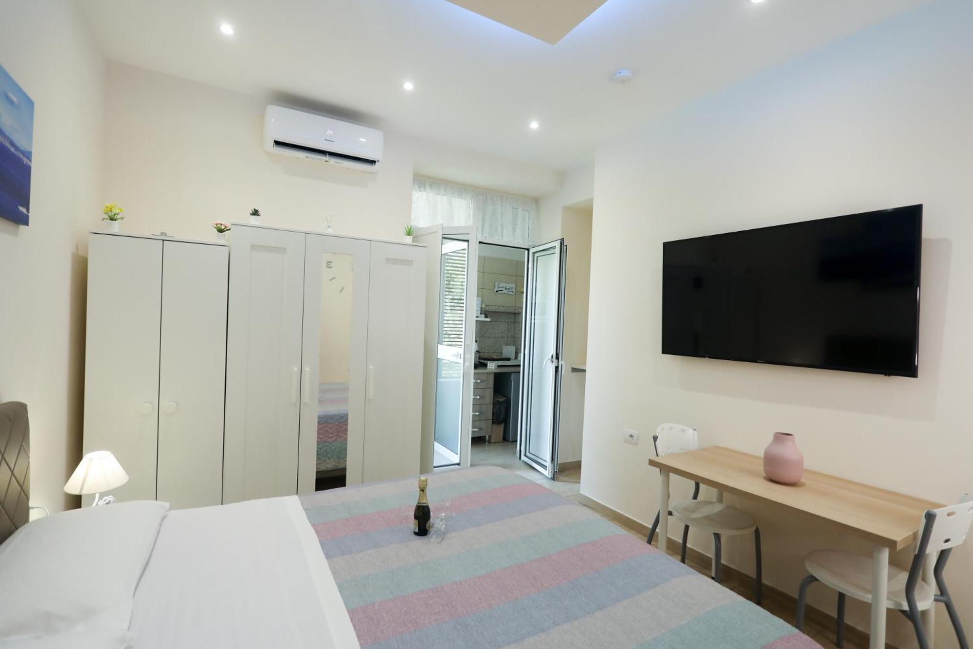 Milu House Capodichino Aereoporto Appartement Napels